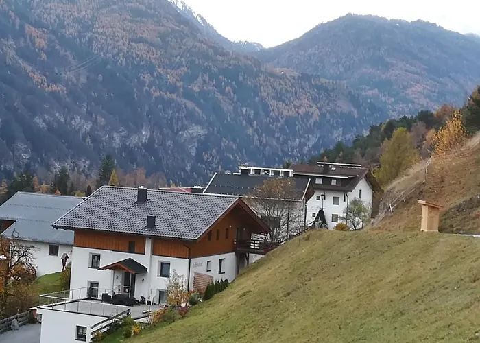 Telfeshof Apartman *