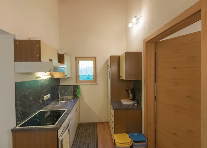 Telfeshof Apartman *